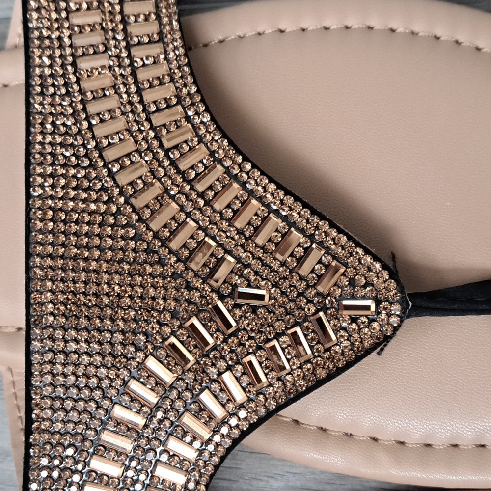 Brand new Sandals w/o tags - Picture 4 of 4